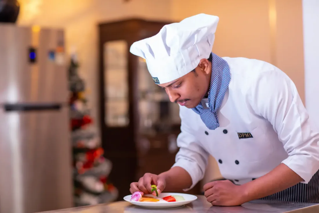 hotel management courses